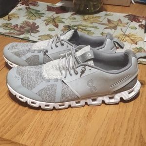 ON Running Cloud 5 Terry Sneakers Men’s Size 9.5